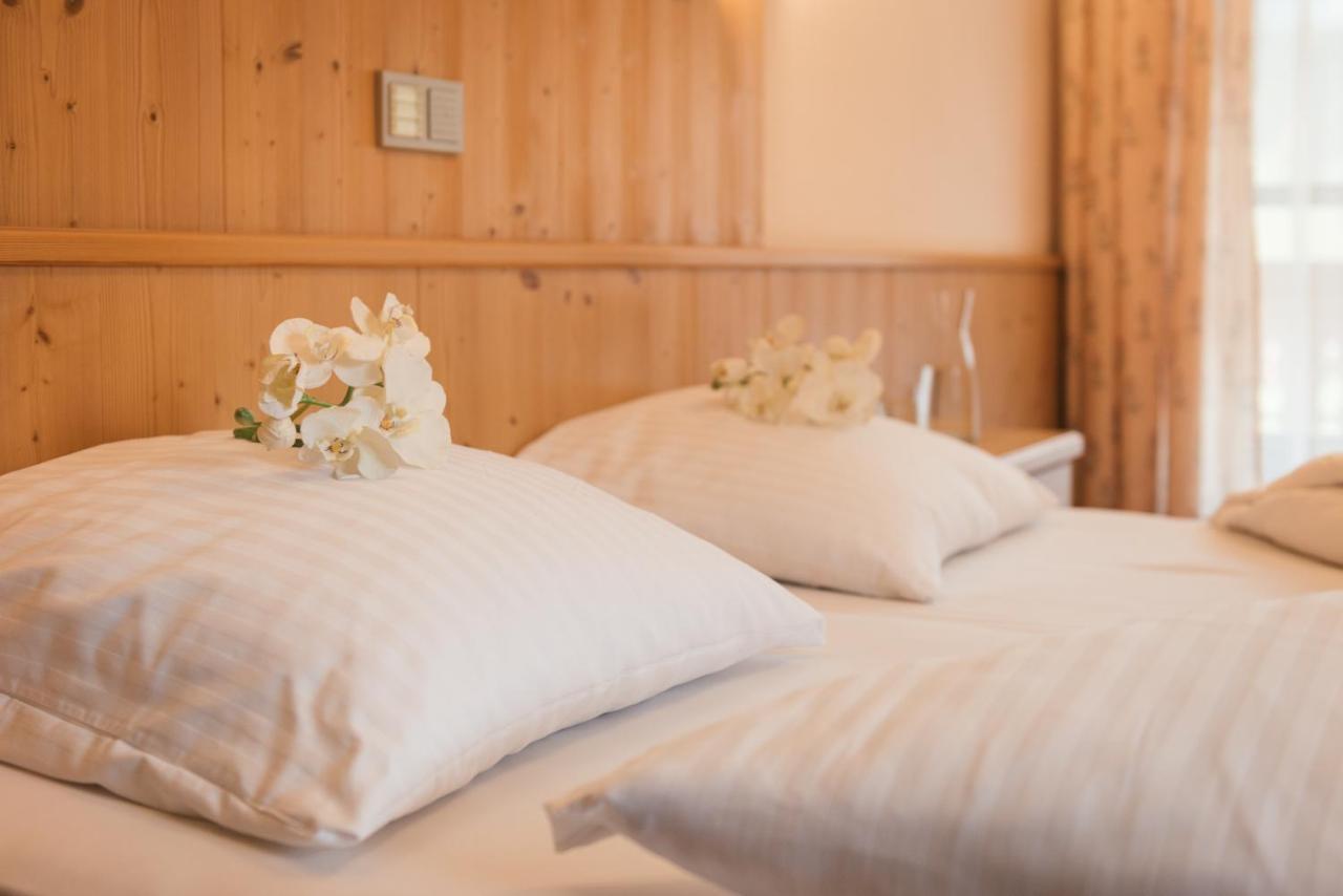 Hotel Sonneck เคิสเซน ภายนอก รูปภาพ